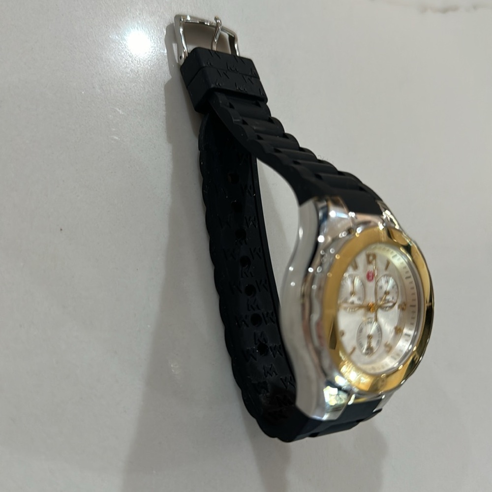 Michelle Watch - Picture 3 of 7